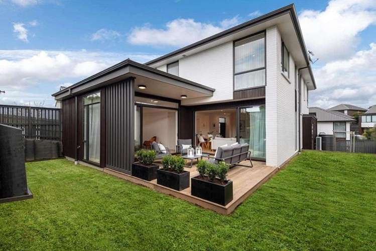 ‘Phenomenally fast’ - agent sells her own house for over $1.8m in just 12 days