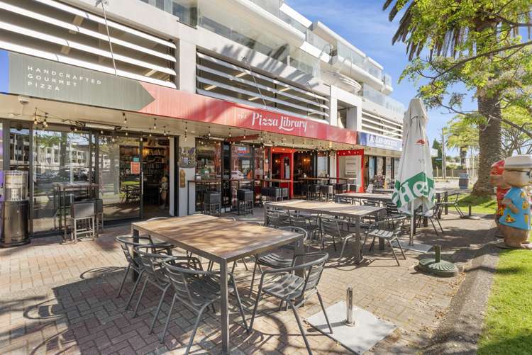 Unit C and D/314 Maunganui Road_0